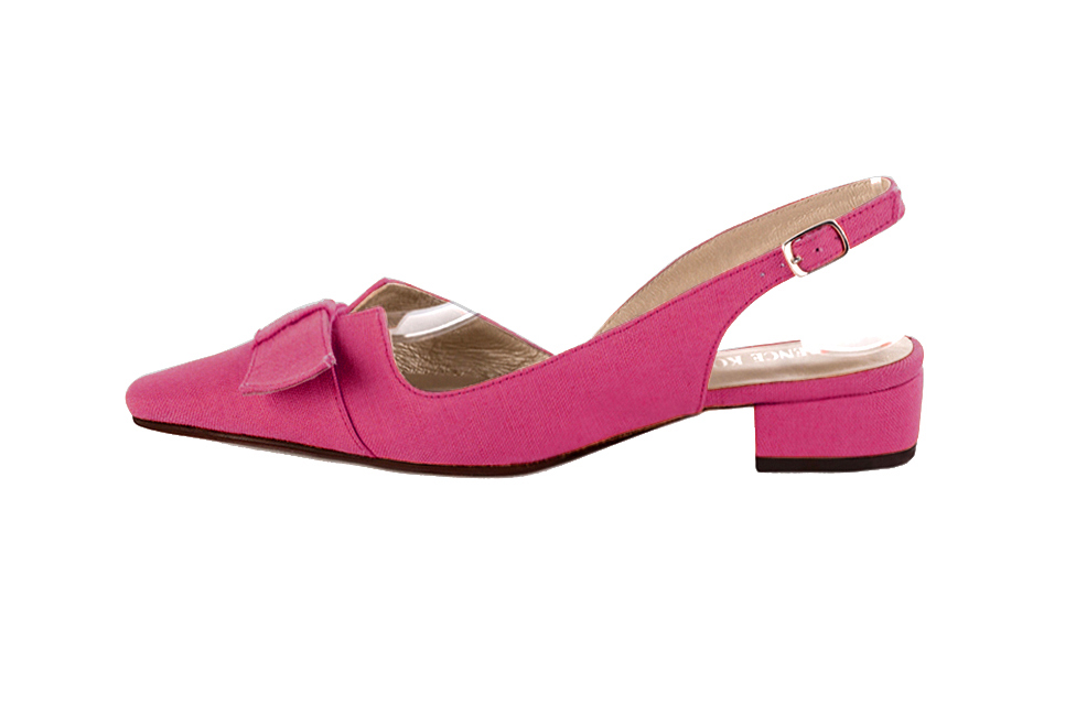 French elegance and refinement for these hot pink dress slingback shoes, with a knot, 
                available in many subtle leather and colour combinations. The pretty French spirit of this beautiful pump will accompany your steps nicely and comfortably.
To be personalized or not, with your materials and colors.  
                Matching clutches for parties, ceremonies and weddings.   
                You can customize these shoes to perfectly match your tastes or needs, and have a unique model.  
                Choice of leathers, colours, knots and heels. 
                Wide range of materials and shades carefully chosen.  
                Rich collection of flat, low, mid and high heels.  
                Small and large shoe sizes - Florence KOOIJMAN